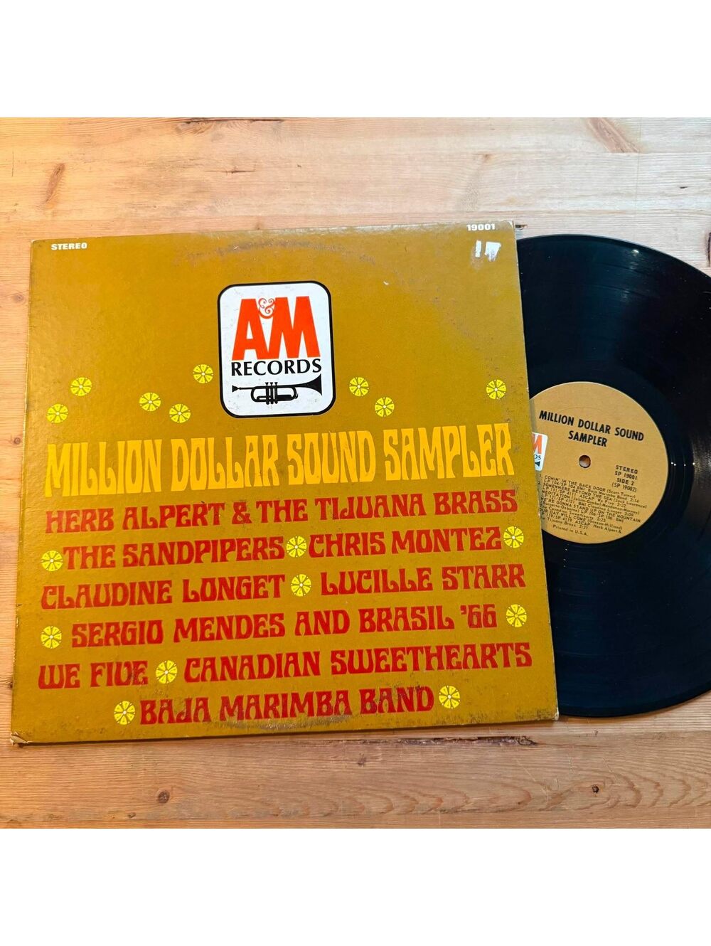 Various - Million Dollar Sound Sampler 33rpm VG+ VR24